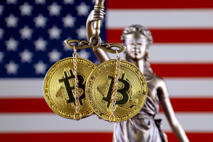US Banking Committee chairman suggests banning cryptocurrencies
