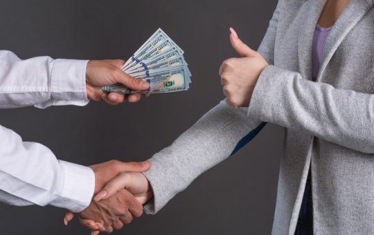 Investor Disagreements Force FloorDAO to Send $2.5 Million to Splinter Faction – What's Going On?