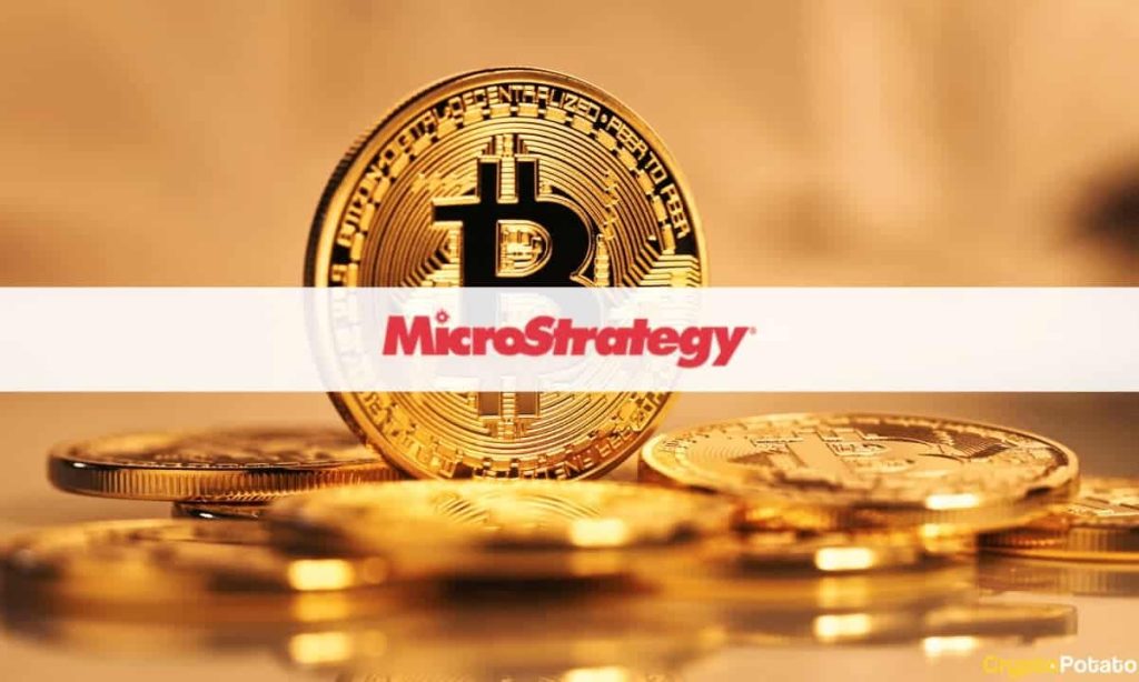 Is MicroStrategy (MSTR) A Better Investment Than Bitcoin? Experts Debate